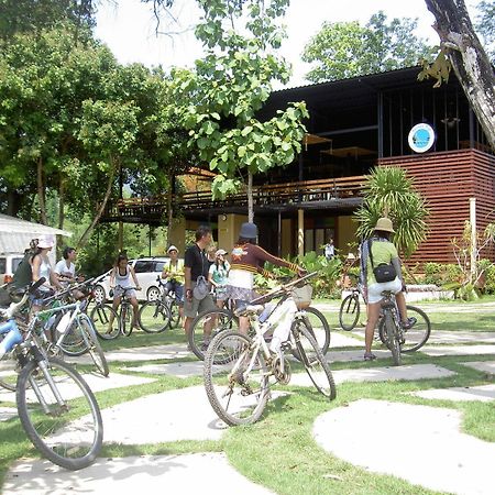 Boutique Raft Resort, River Kwai Sai Yok Exterior photo