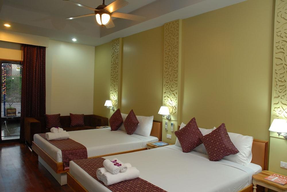 Boutique Raft Resort, River Kwai Sai Yok Exterior photo