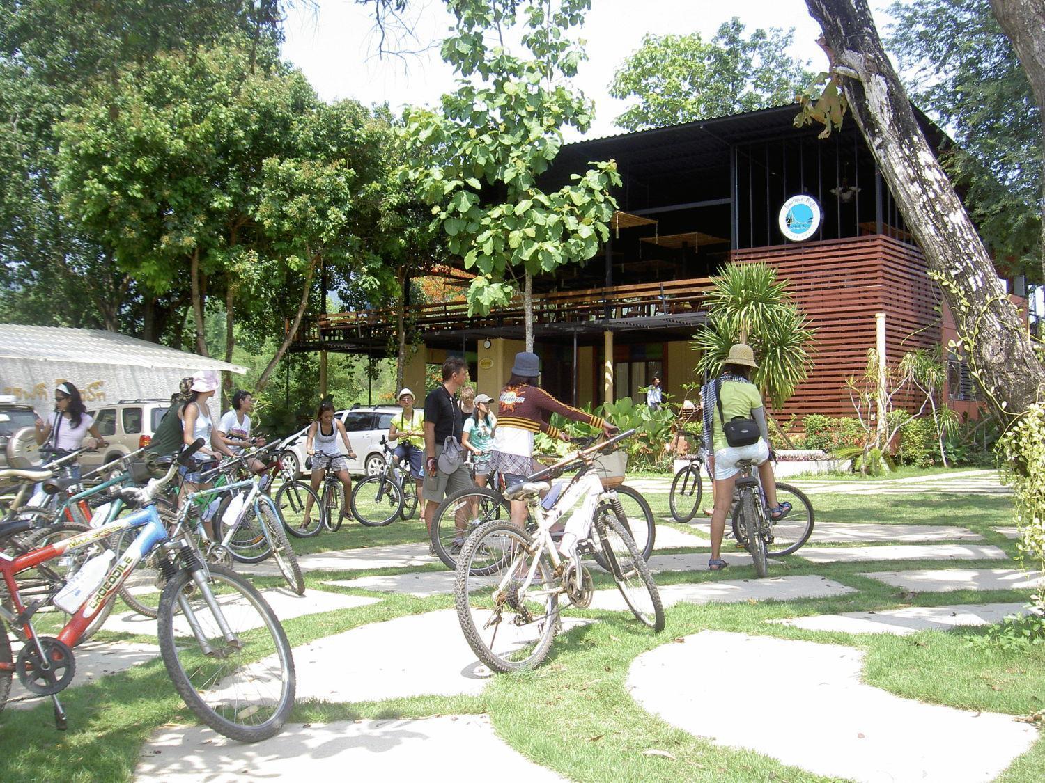 Boutique Raft Resort, River Kwai Sai Yok Exterior photo