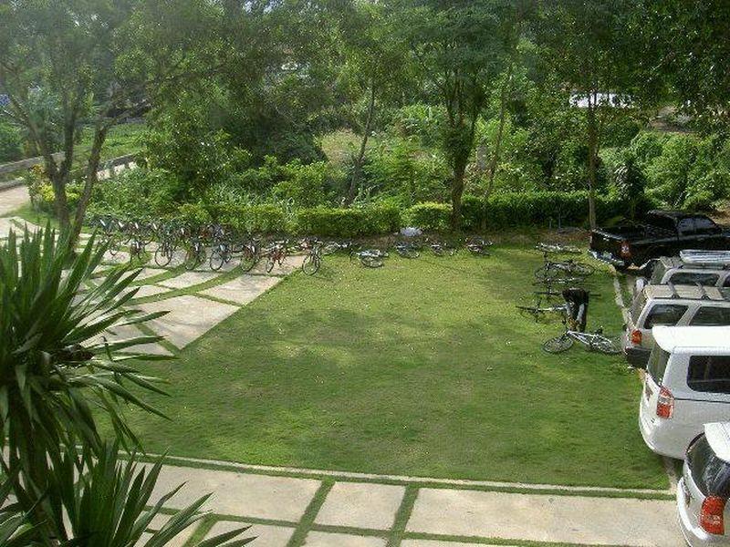 Boutique Raft Resort, River Kwai Sai Yok Exterior photo