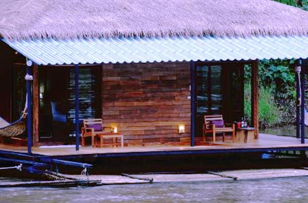 Boutique Raft Resort, River Kwai Sai Yok Exterior photo