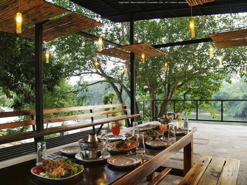 Boutique Raft Resort, River Kwai Sai Yok Exterior photo