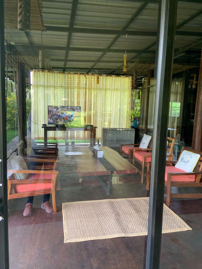 Boutique Raft Resort, River Kwai Sai Yok Exterior photo
